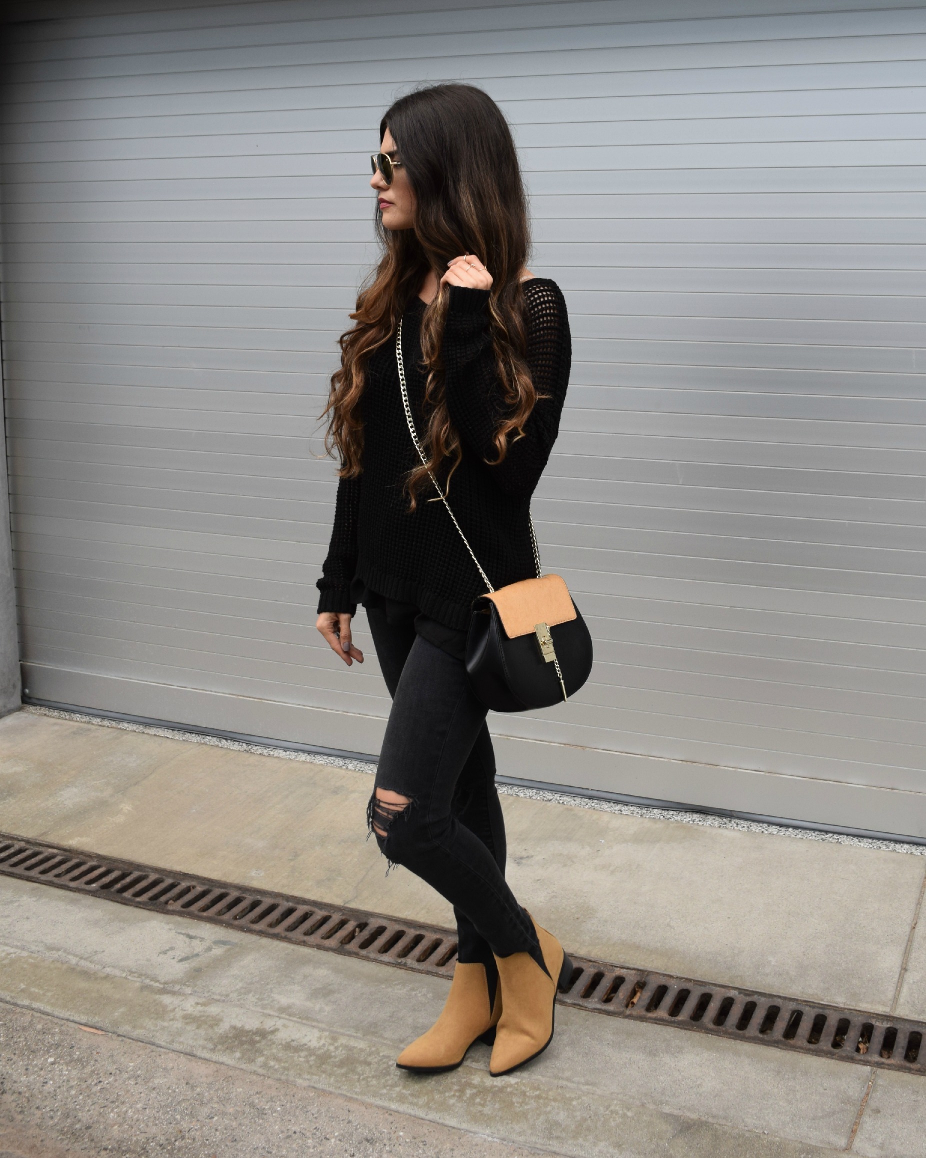 black-camel-outfit-girl-about-town