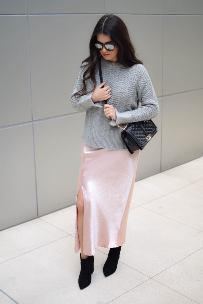 joa-pink-slip-h&m-grey-sweater-2032