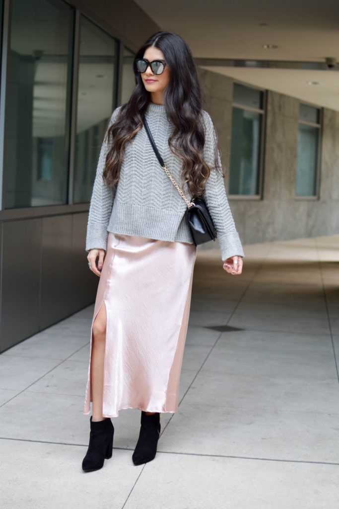 joa-pink-slip-h&m-grey-sweater-2040